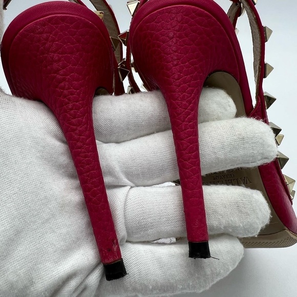 Authentic Valentino Garavani rockstud T- Strap heels - Picture 5 of 11